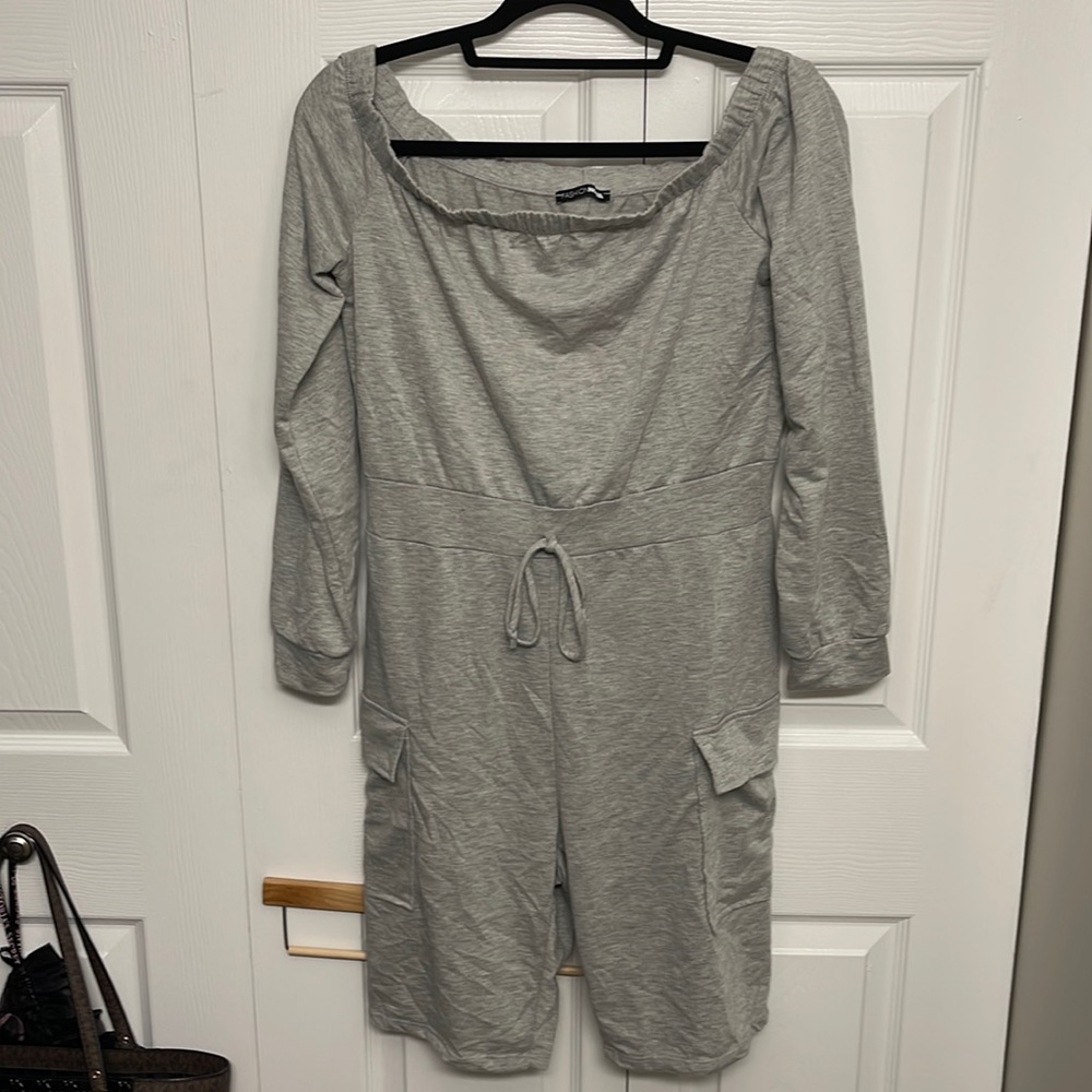Fashion Nova romper (grey)
